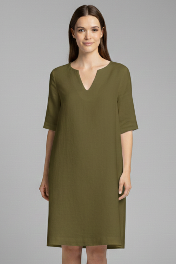 Women’s Dress with V-Neck and Three-Quarter Sleeves