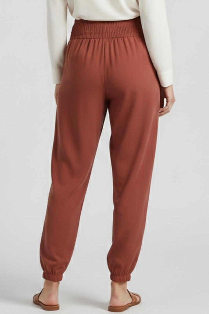 Women’s Trousers with Elastic Waistband and Tapered Hem